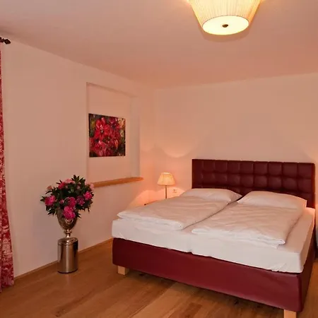 Gasthof Gästehaus Schloss Bernau Fischlham