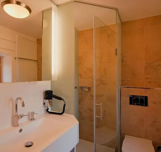 Gästehaus Schloss Bernau *