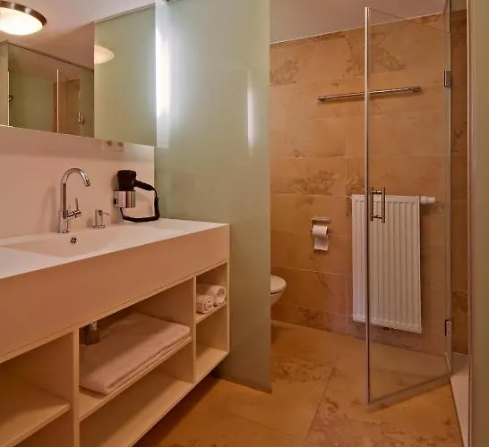 Gästehaus Schloss Bernau *