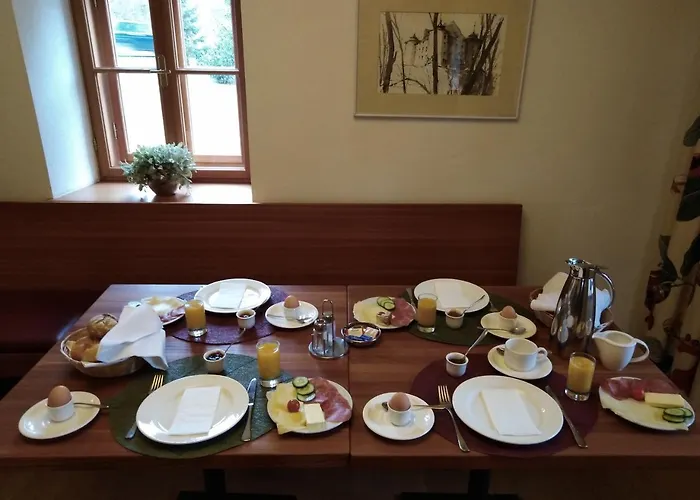 Gästehaus Schloss Bernau Gasthof *