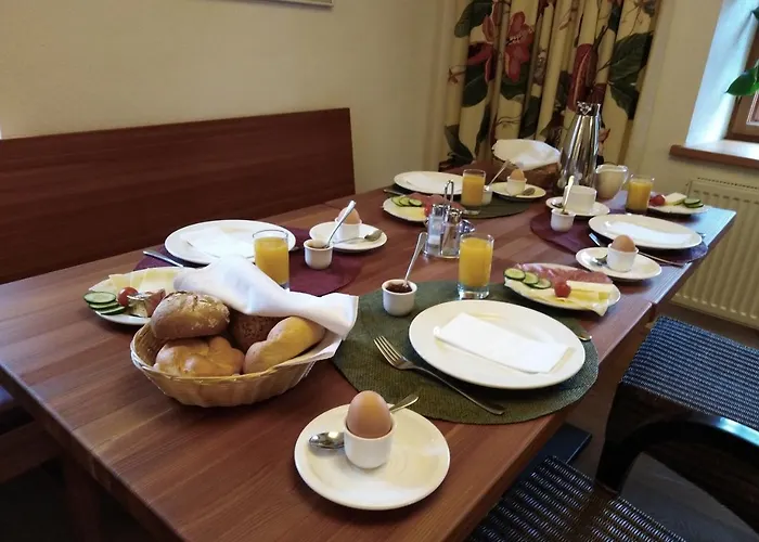 Gästehaus Schloss Bernau Gasthof Fischlham