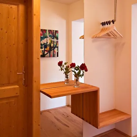 Gastehaus Schloss Bernau * Fischlham