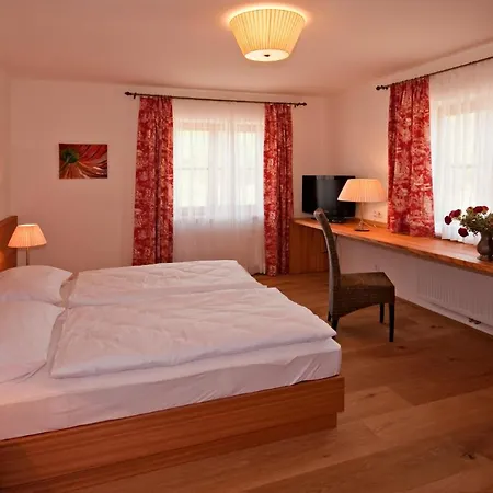 Gastehaus Schloss Bernau